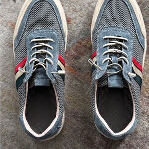 Clarks Men's Bizby Lace sneakers. Size 9